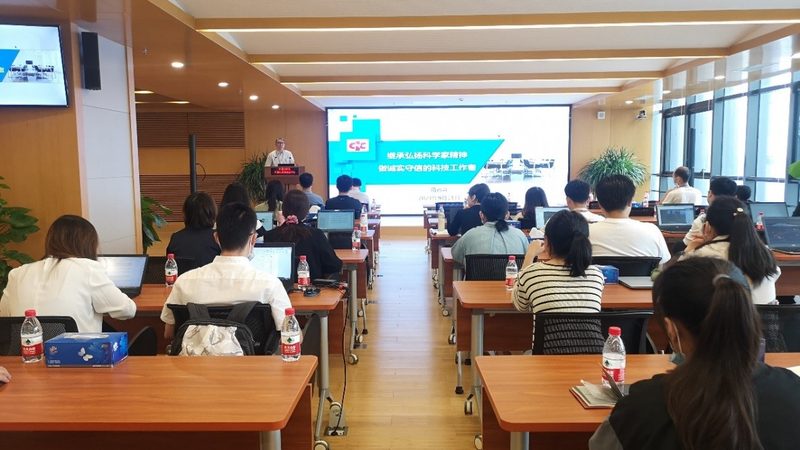 为了保证培训效果，焊工培训速成班通常采用以下教学方法：